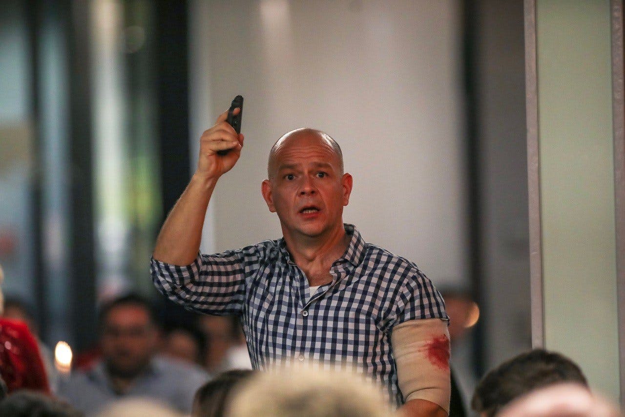 Von den Bündner Bergen bis in die Fribourger Alpen, vom Rhein bis an den Lago Maggiore – die Krimi-Erlebnisse von Peter Denlo (DinnerKrimi und Weekend...