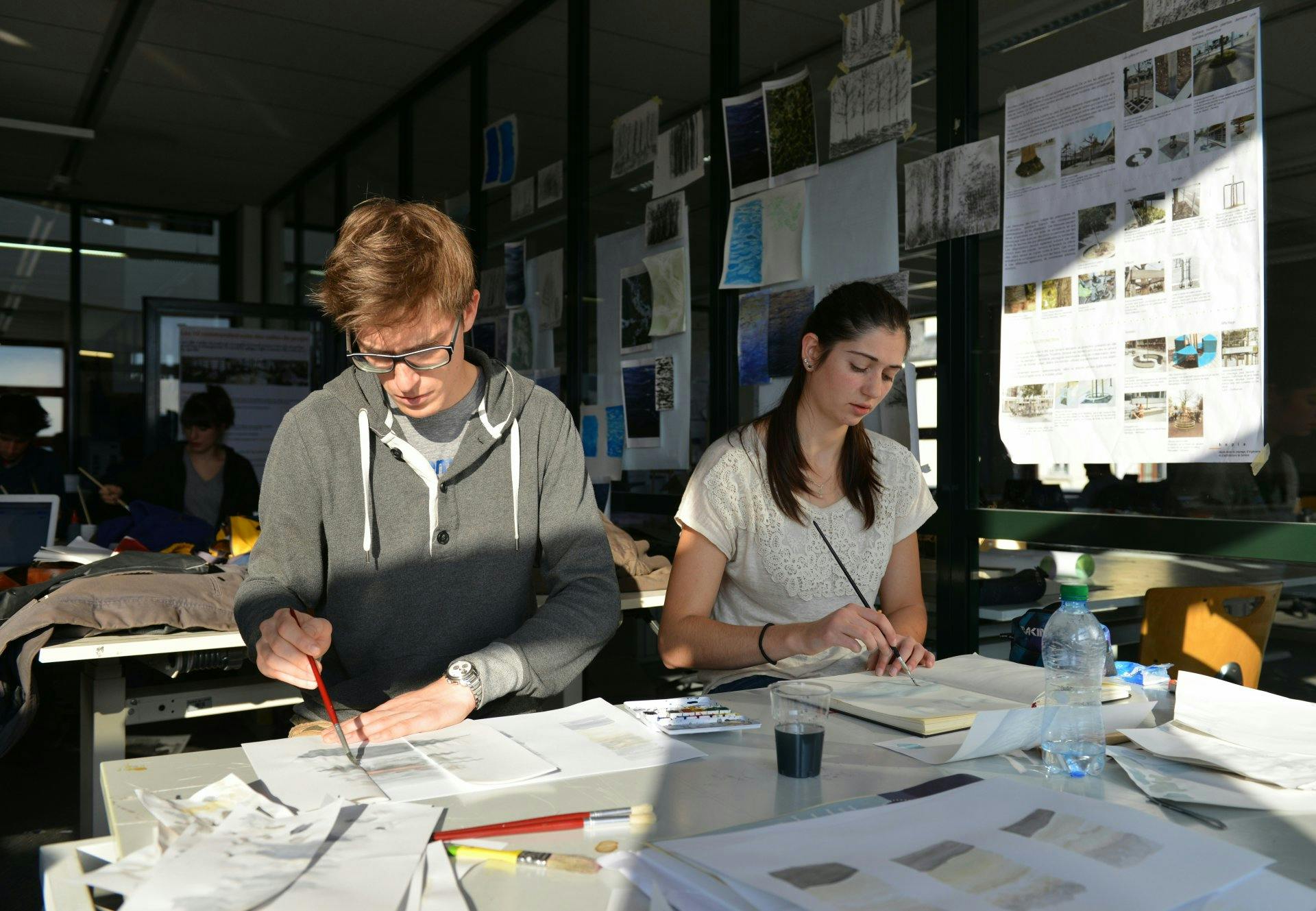 Cours de dessin sur la représentation du paysage.