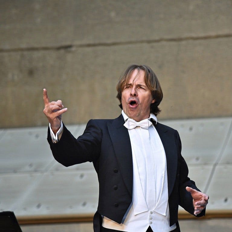 Burkhard von Puttkamer, begnadeter Bariton singt da, wo sonst niemand singt.