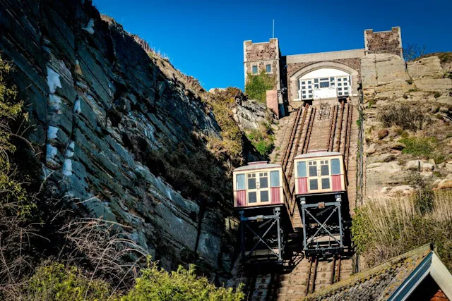 In Hastings geniessen Sie die Fahrt mit der steilsten Drahtseilbahn Englands.