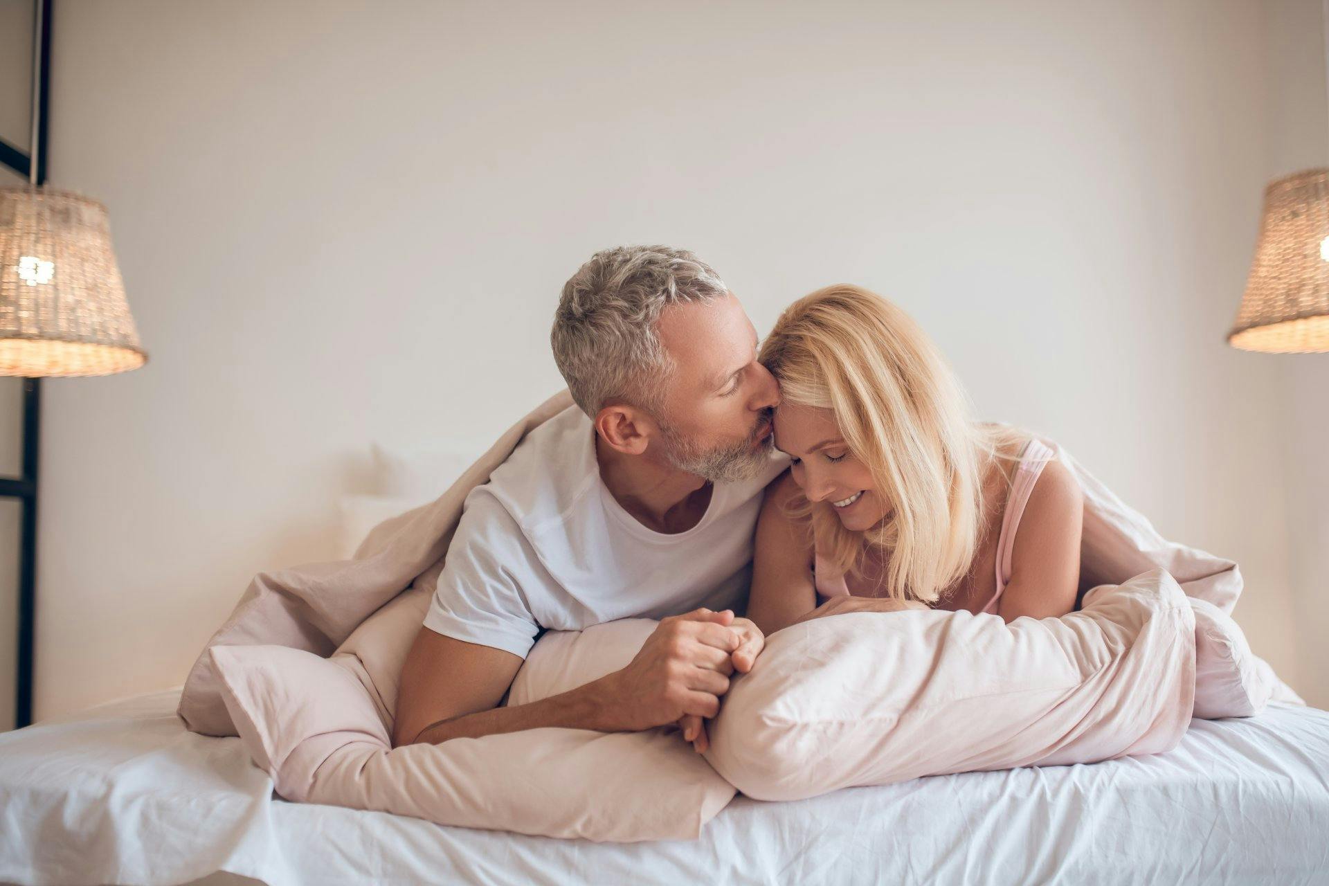 Rotpunkt Apotheken bieten Hilfe bei Erektionsstörungen.