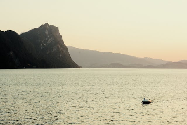 Atemberaubende Aussicht auf den Vierwaldstättersee vom Hotel FloraAlpina in Vitznau.