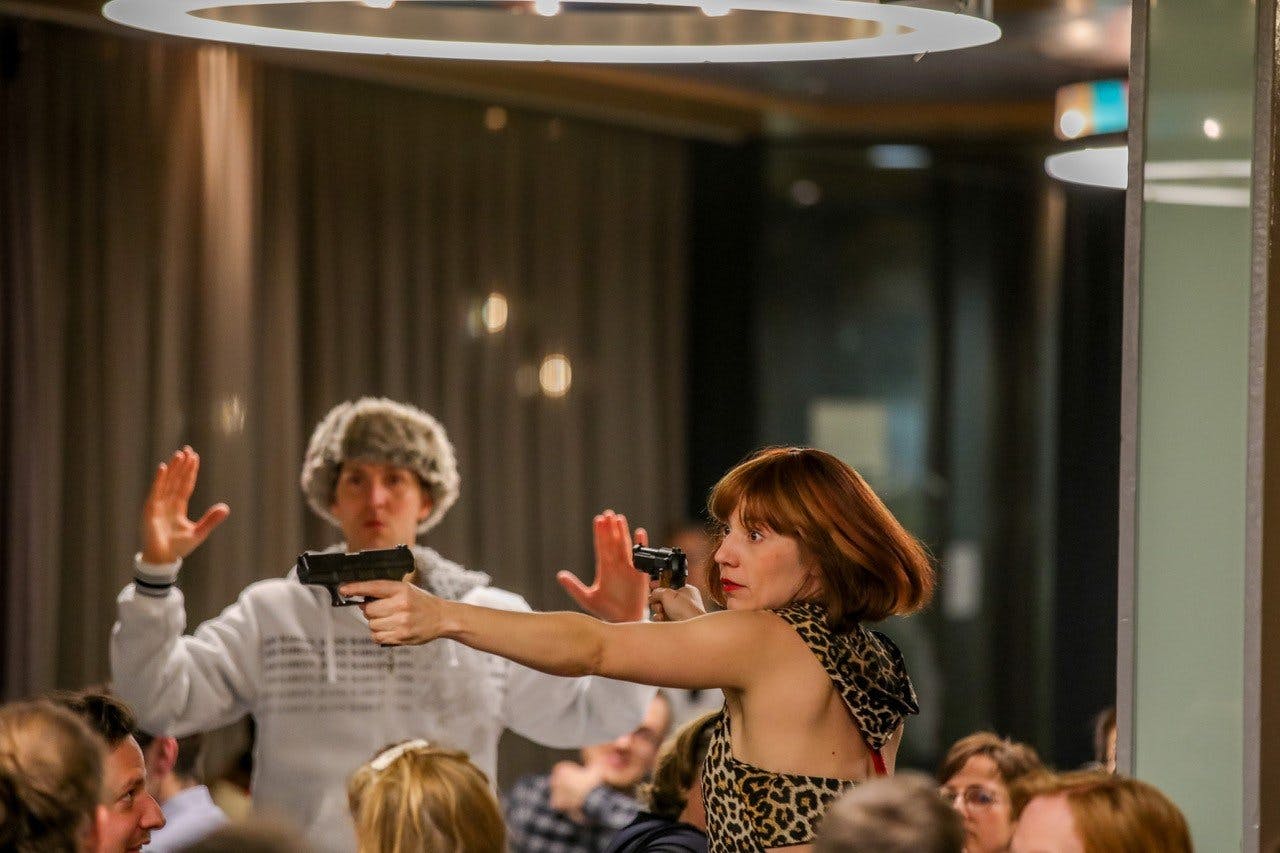 In über 50 Locations in der ganzen Deutschschweiz macht das DinnerKrimi Ensemble regelmässig Halt.