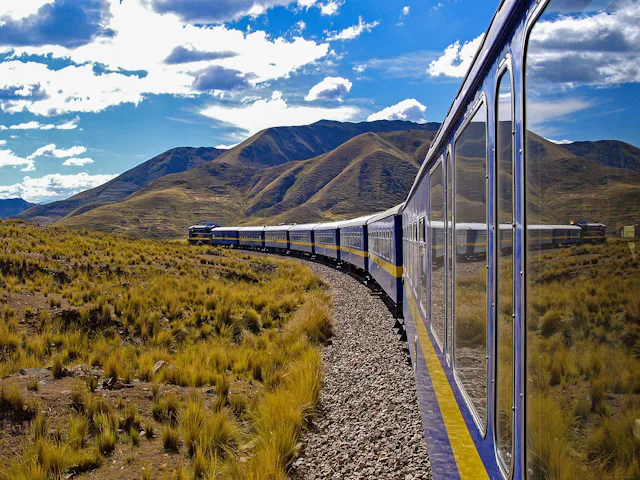 Auf dieser 19-tägigen geführten Reise durch Peru sind Sie mit Bahn und Bus unterwegs. Zu den Höhepunkten zählt die Fahrt mit der Bahn «Ferrovias Central Andina». Sie führt durch 60 Tunnel und über 45 Brücken, wobei Sie 5000 Höhenmeter überwinden. 2.4.-20.4.2024, ab CHF 7’650.-