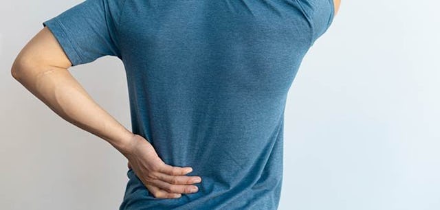 Rückenschmerzen? Mit einem gezielten Training von Kieser kann man den Schmerzen besonders gut entgegenwirken.