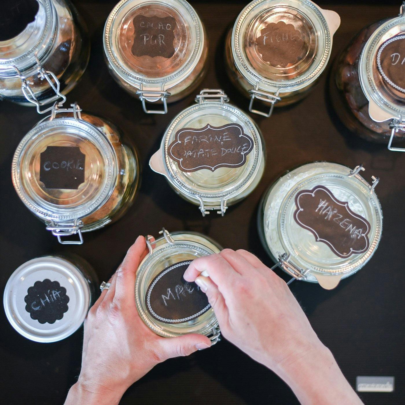 Die Küche ist ein neutraler Ort, um mit dem Ausmisten zu beginnen.