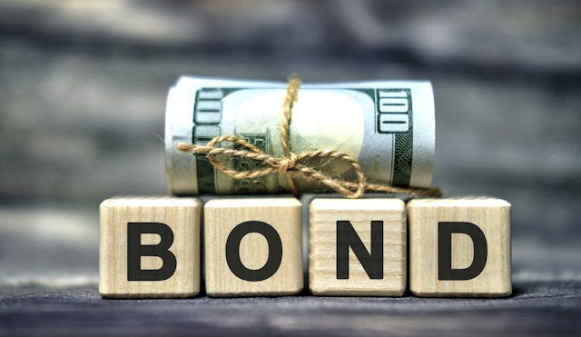 «Bond», wie James Bond, einfach weniger aufregend, dafür eine sichere Anlage.