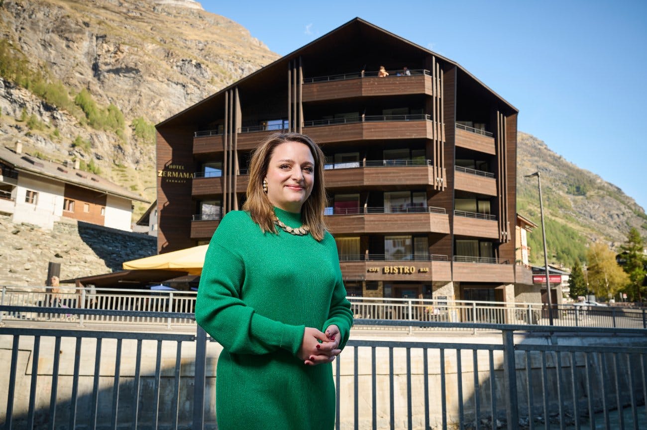 Inhaberin Sandrine Julen ist zufrieden mit der Hotelsanierung: «Wir haben viel investiert. Das hat sich jedoch rasch ausgezahlt.»