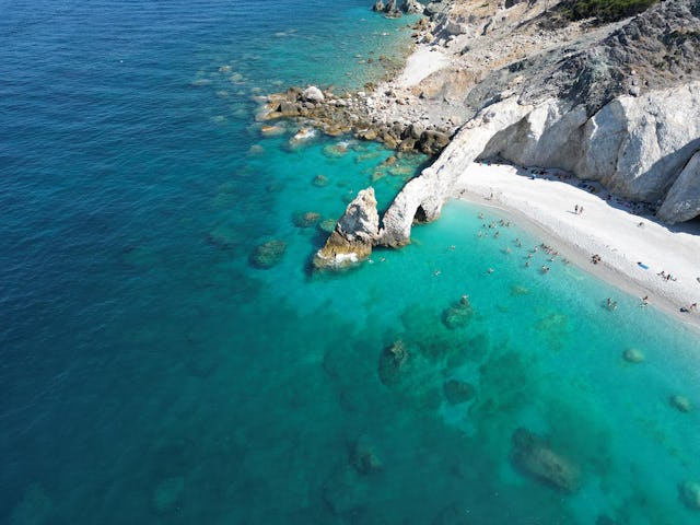 Viele der versteckt liegenden Buchten auf Skiathos lassen sich nur zu Fuss erreichen.