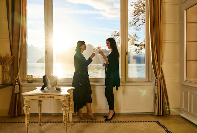 Détente et repos dans un paradis naturel: les stations de Weggis et Vitznau (LU) proposent des offres de bien-être spéciales pour les copines.