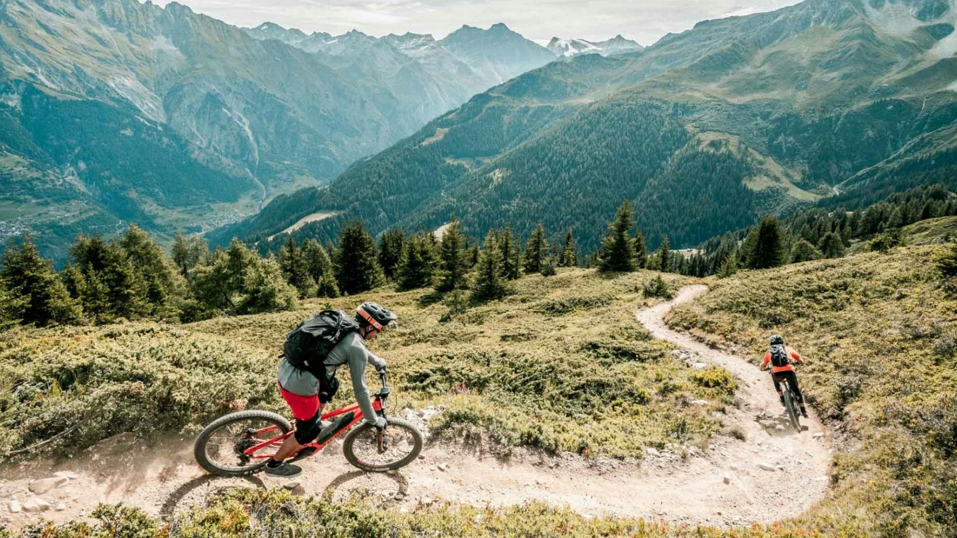 Le Verbier E-Bike Festival allie aventure, innovation et paysages à couper le souffle.