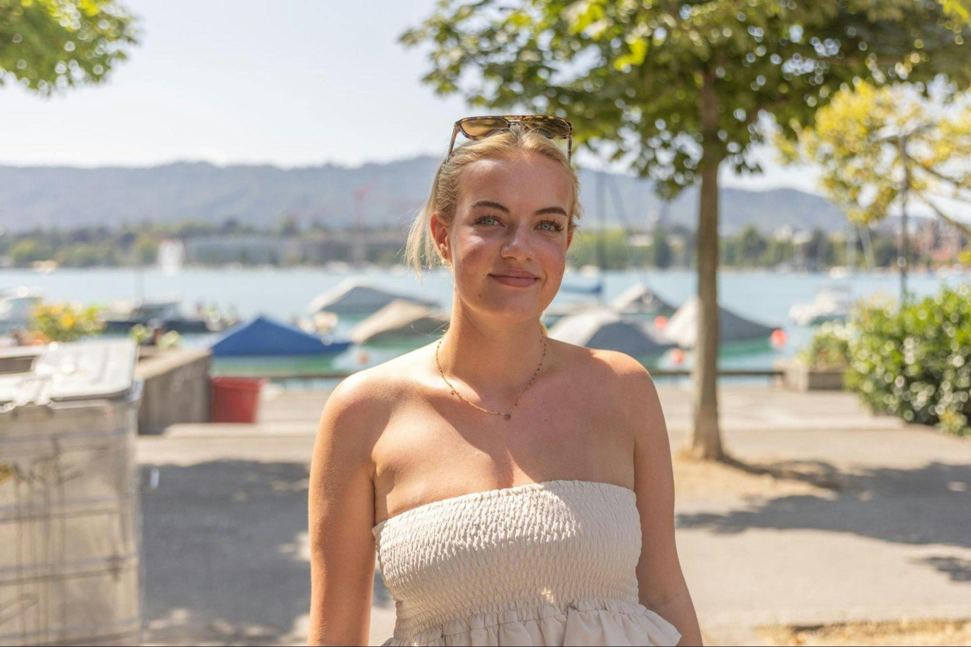 Kate, 18: «Ich besitze nur eine Kundenkarte: Eine Stempelkarte für den Nagel-Salon.»