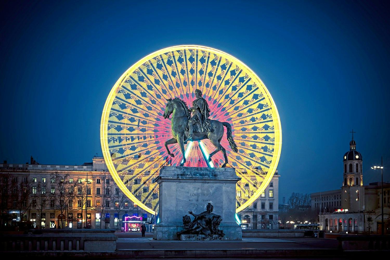 Fête des Lumières und Weihnachtsmarkt.