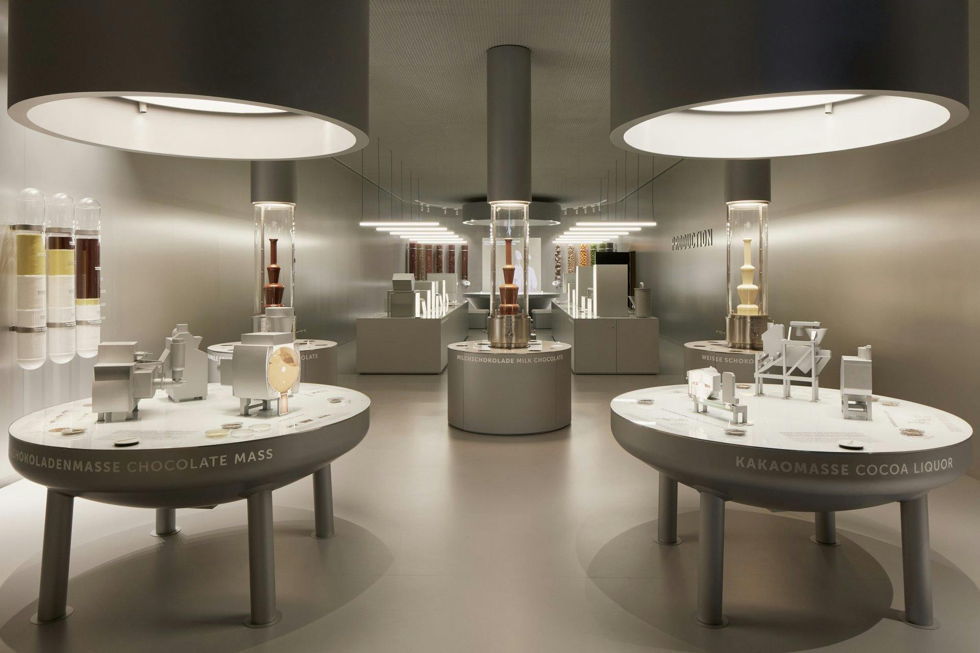 Die Erlebniswelt zeigt, wie aus Kakaobohnen echte Klassiker entstehen.