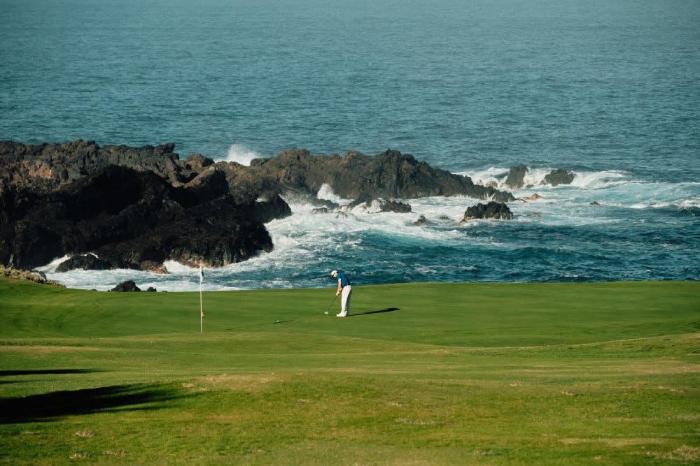 Pratiquez votre sport favori face à l'océan!