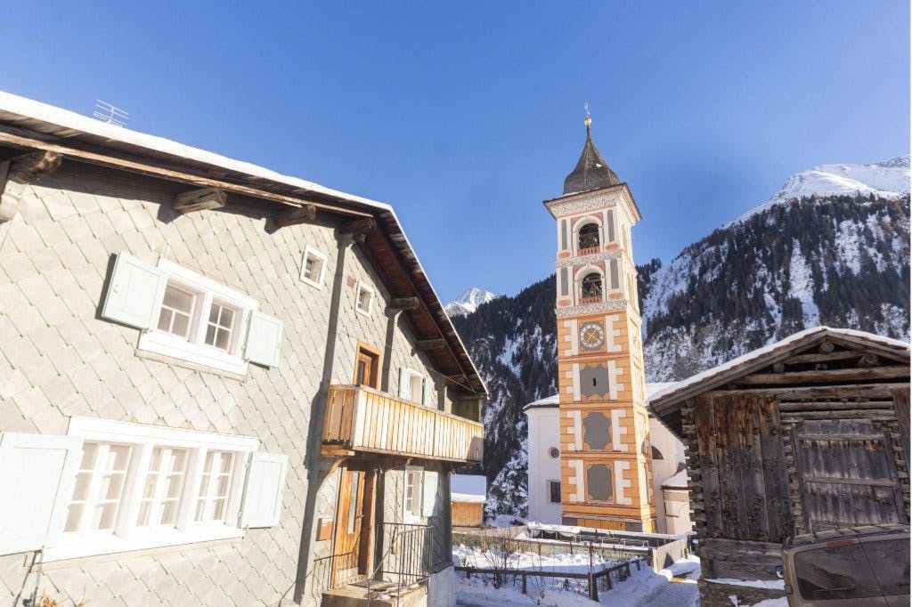 Vrin liegt zuhinterst in der Lumnezia und ist Ausgangspunkt zur Greina-Hochebene.