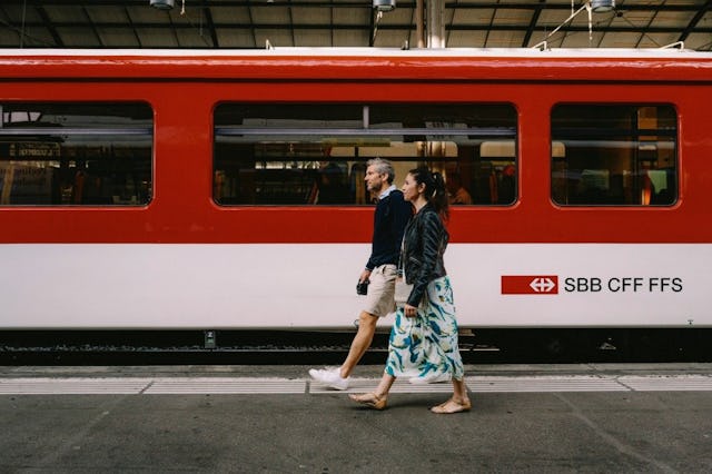 Mit der Gästekarte von der kostenlosen Nutzung aller Busse und Bahnen innerhalb der Zone 10 des Stadtnetzes Luzern profitieren.