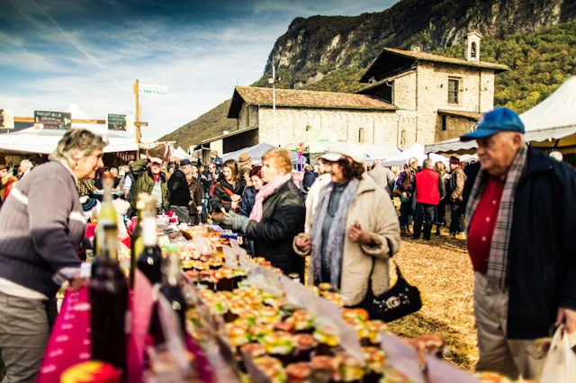 Depuis près de 400 ans, la Fiera di San Martino célèbre la Saint-Martin au mois de novembre, lorsque les travaux agricoles sont, en grande partie, ter...