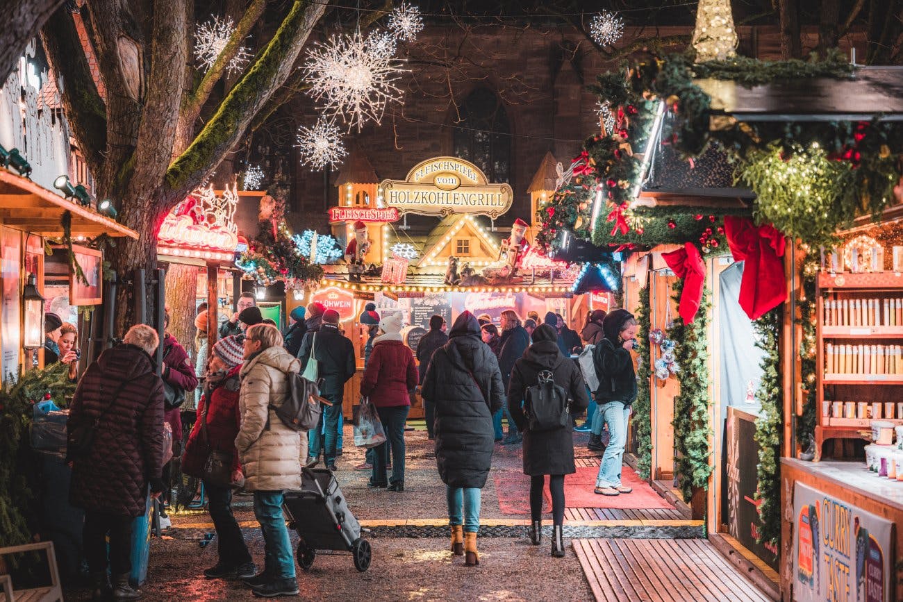 Salite a bordo e scoprite la magia del Natale in Svizzera!