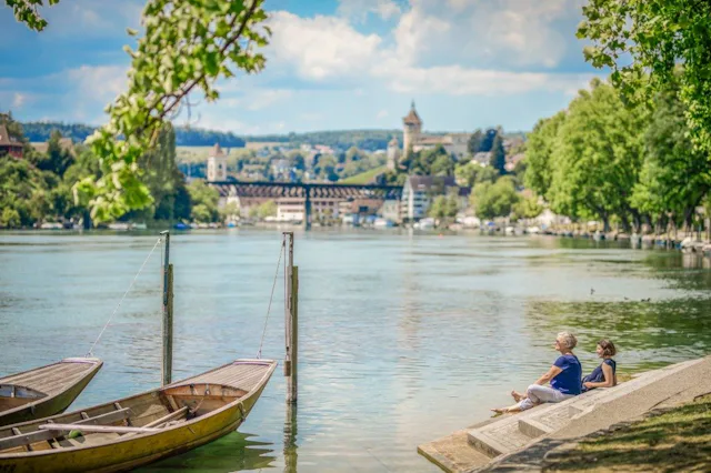 Vous ne pouvez pas repartir avant d’avoir effectué une promenade le long du Lindli, sur les bords du Rhin, et testé le restaurant Güterhof. C’est auss...