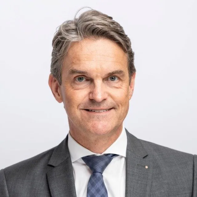Beat Walti, Nationalrat FDP ist Autor dieses Artikels.