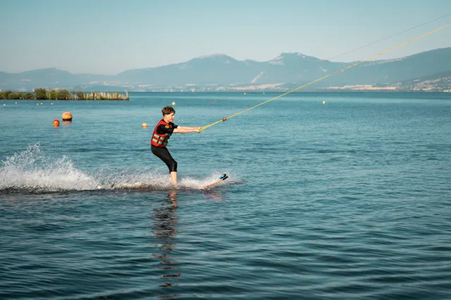 Téléski nautique à Estavayer-le-Lac