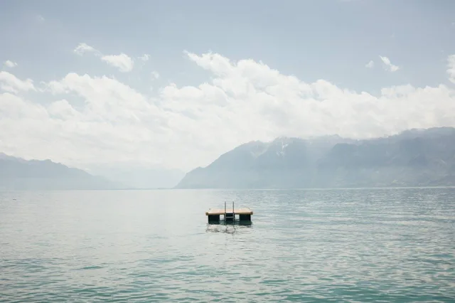 1. Stopp: Von Lausanne erreichen Sie Cully mit dem Regio entspannt in nur 11 Minuten. Am Strand von Moratel erwartet Sie dort ein herrlicher Tag im He...
