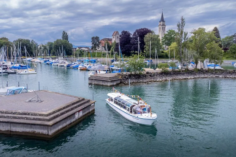 Romanshorn est la combinaison parfaite entre nature, détente et activités de loisirs. À eux seuls, l’air pur et l’ambiance maritime du lac de Constanc...
