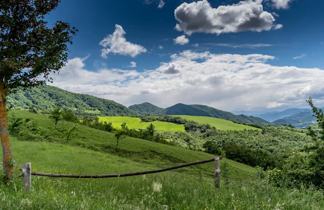 In Bologna und Umgebung gibt es weit mehr zu entdecken, als nur die historische Stadt: Sanfte Hügel.