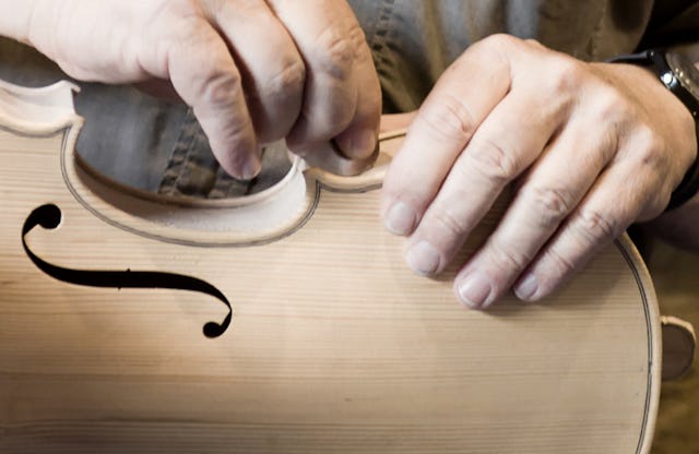 Florenz zeichnet sich nicht nur durch seine Historie aus, sondern auch durch einzigartiges Handwerk: Instrumentenbauer.