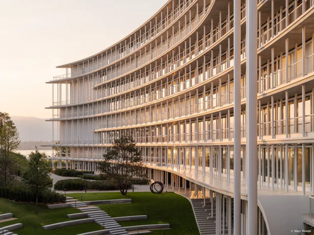 Nouveau siège mondial de Lombard Odier «One Roof, Bellevue (GE)» développé par le Groupe Comptoir Immobilier en collaboration avec Construction Perret et les architectes Herzog & de Meuron.