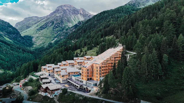 Projet Guernerés Exclusive Lodge, Grimentz – Rôle du CI: pilotage du développement, AMO et commercialisateur