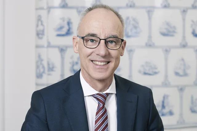 Kundennähe ist wichtig: Daniel Pfanner, seit 2003 Vorsitzender der Geschäftsleitung der Bank EEK