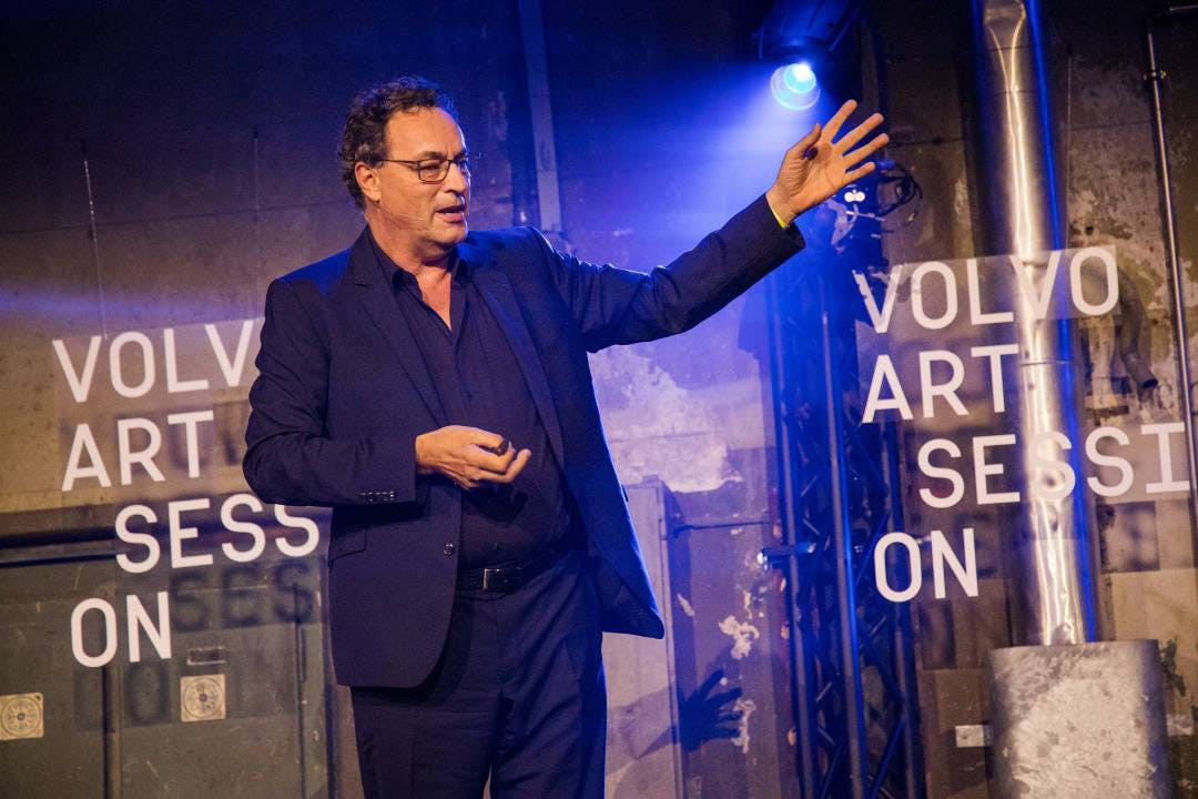 Sorgte für Kontrast: Der deutsche Futurist Gerd Leonhard hielt ein Plädoyer für die Menschlichkeit. Laut ihm soll sich der Mensch Technologie zunutze...