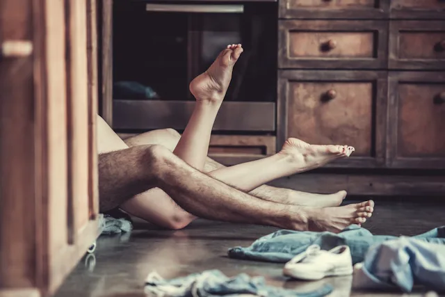 Des milliers de femmes et d’hommes de tous âges recherchent régulièrement des partenaires d’un soir.