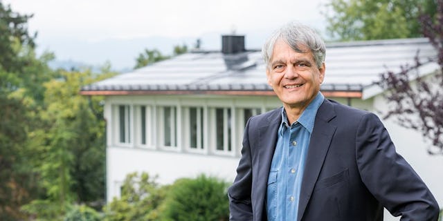 Hauseigentümer Markus Schärli liess sich bei der Heizplanung für seine vier Wände von einem Experten beraten.