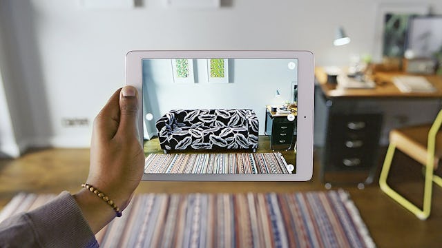 «Ikea Place» ermöglicht es sogar, den den Raum direkt einzuscannen und die Objekte an beliebigen Orten in der Wohnung zu platzieren