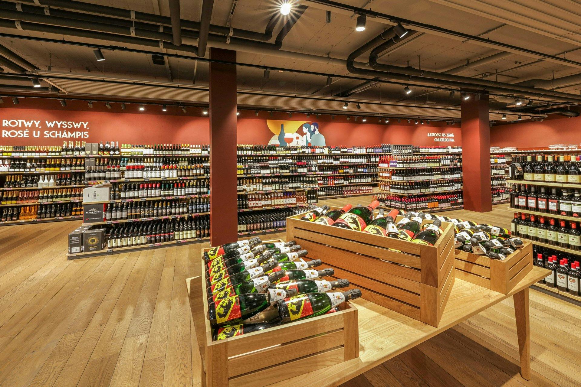 In der Marktgass-Vinothek stehen über 1200 regionale, schweizerische und ausländische Weine im Angebot.