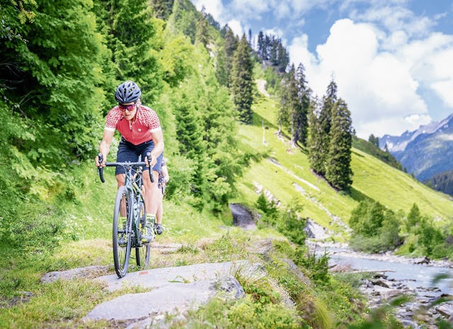 Die Graubünden-Route von SchweizMobil führt in sieben Etappen durch den Kanton Graubünden.