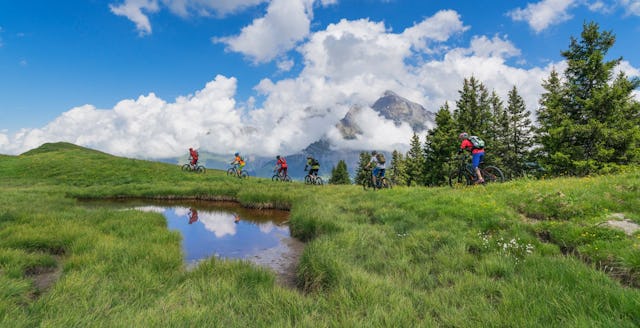 Hier kann man die Wanderschuhe getrost zu Hause lassen.