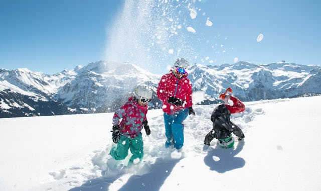 In Adelboden-Lenk ist Wintervergnügen für die ganze Familie garantiert.