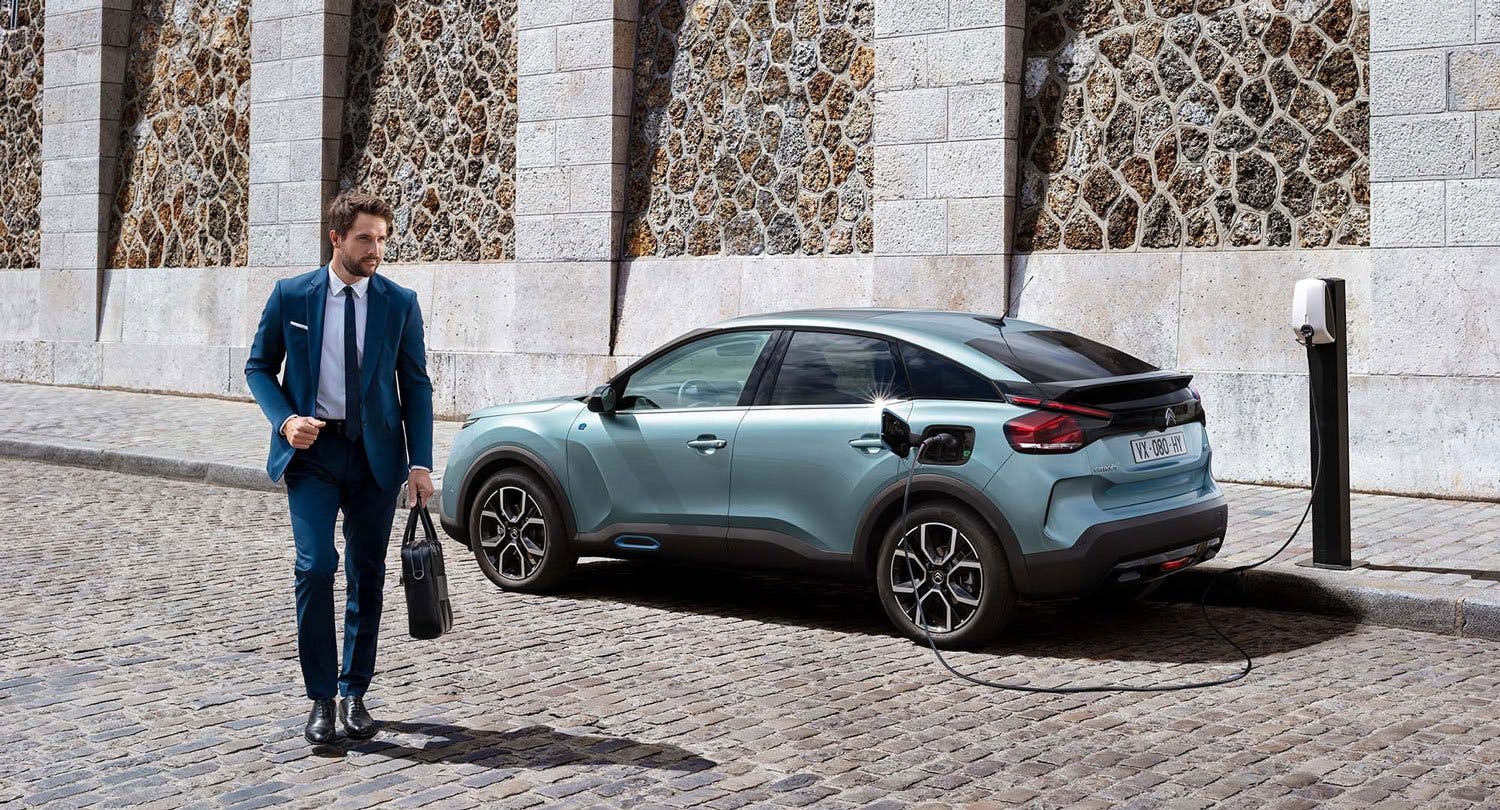 Elegant und charmant: Der neue Citroën ë-C4.