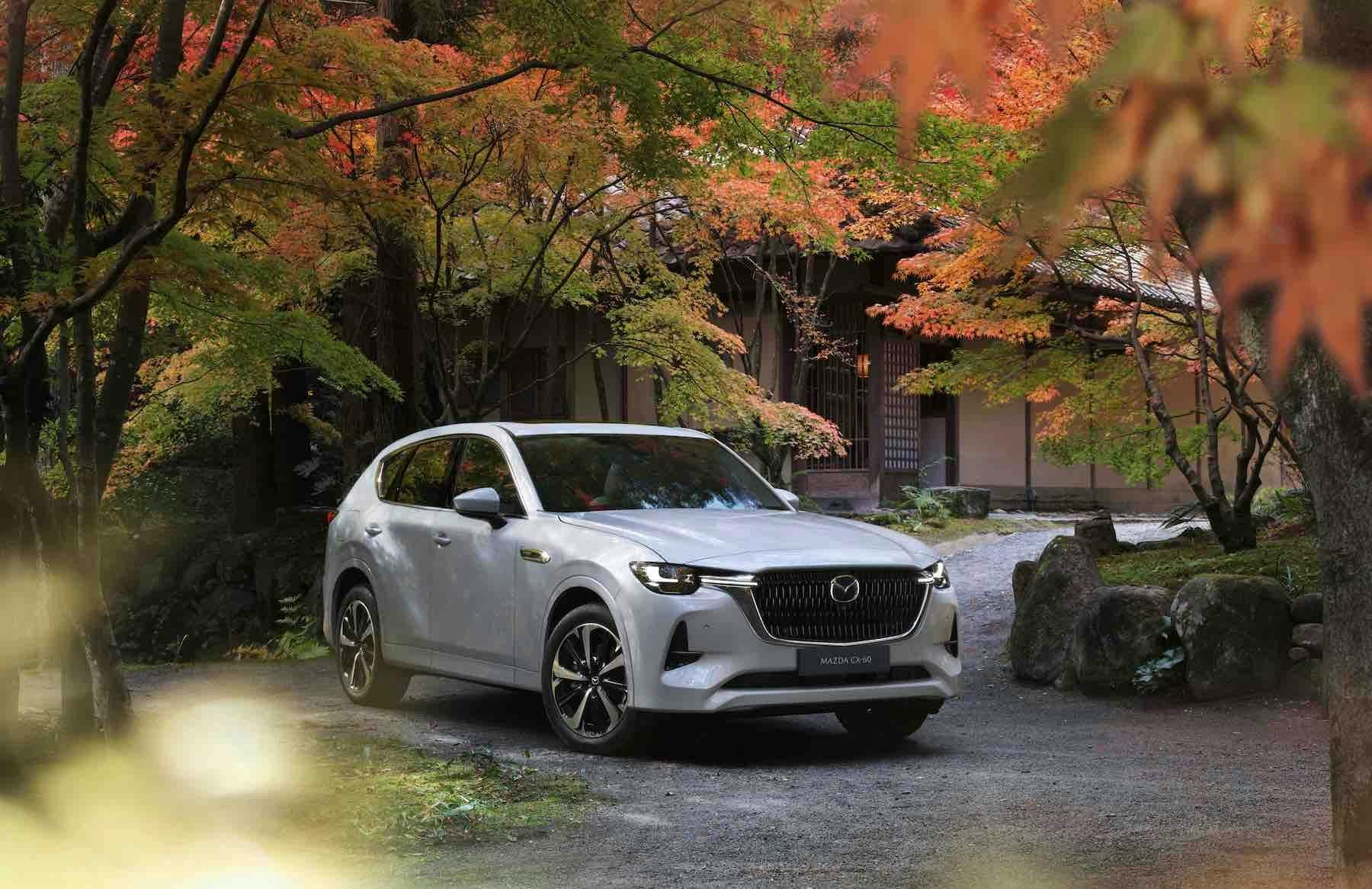 Mazdas neues Flagschiff mit der Kodo-Designphilosophie kreiert : der Mazda CX-60 Plug-in-Hybrid.