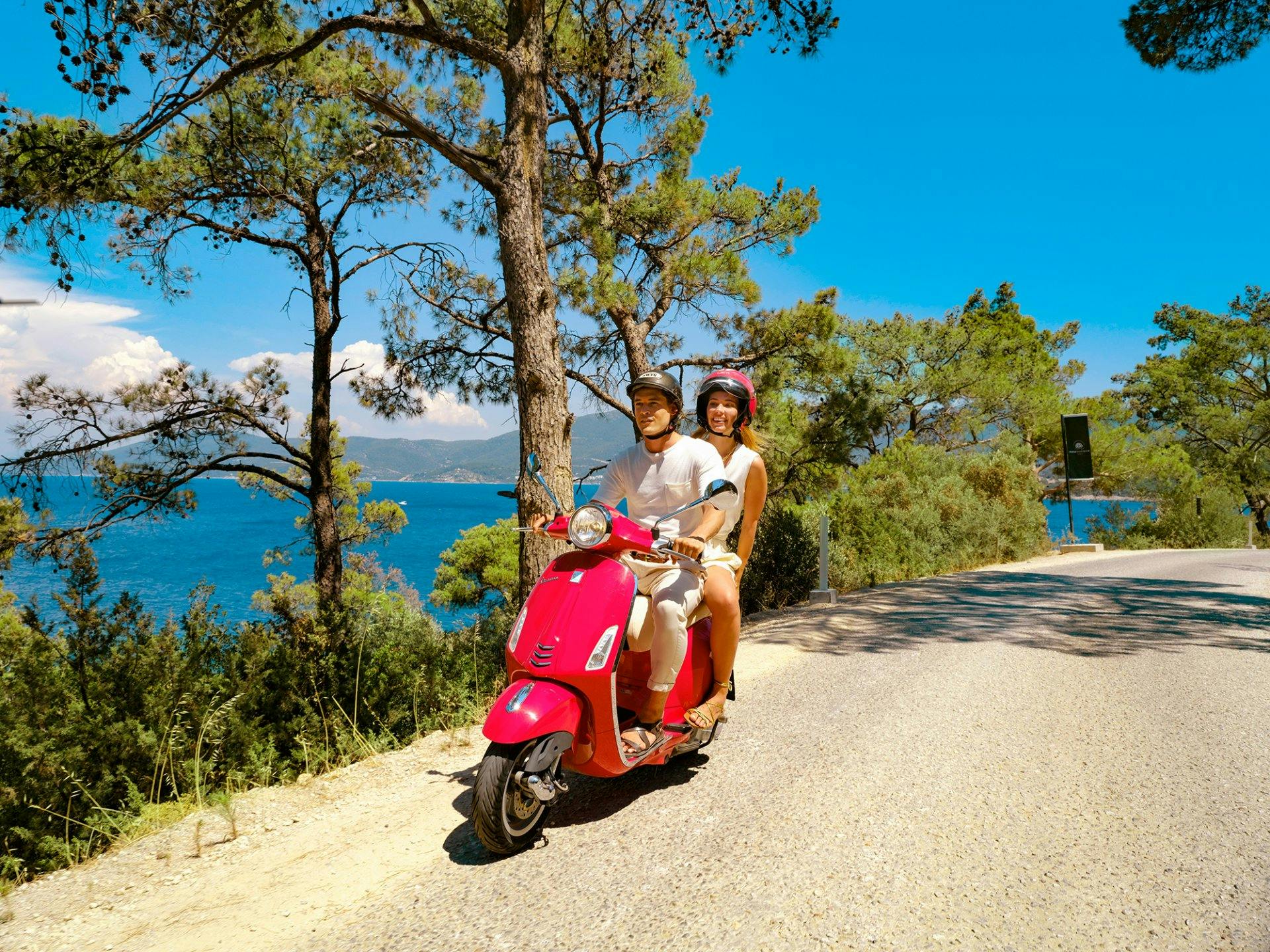 Der Fahrtwind kühlt dich auf deiner Reise durch die Türkei schön ab.