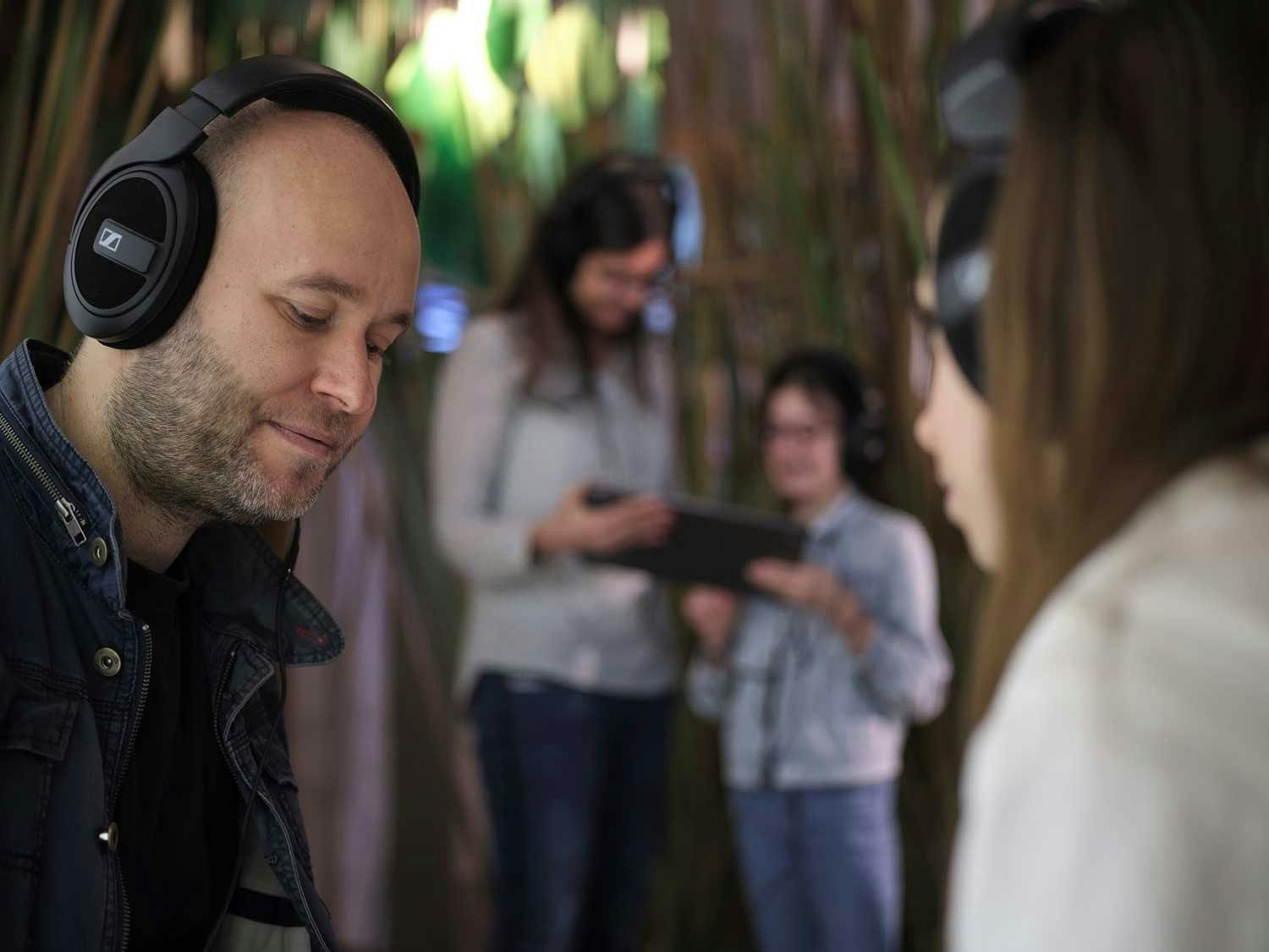Und das alles ganz im Stillen, ohne dass die Vögel gestört werden.