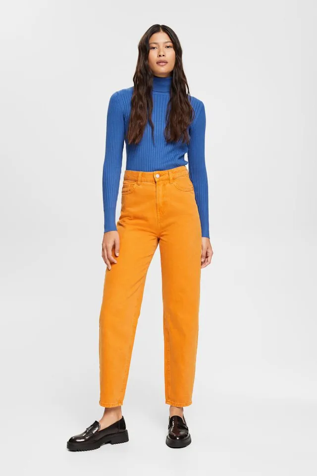 Alltagstaugliches Color Blocking: Hose und Pulli von Esprit.