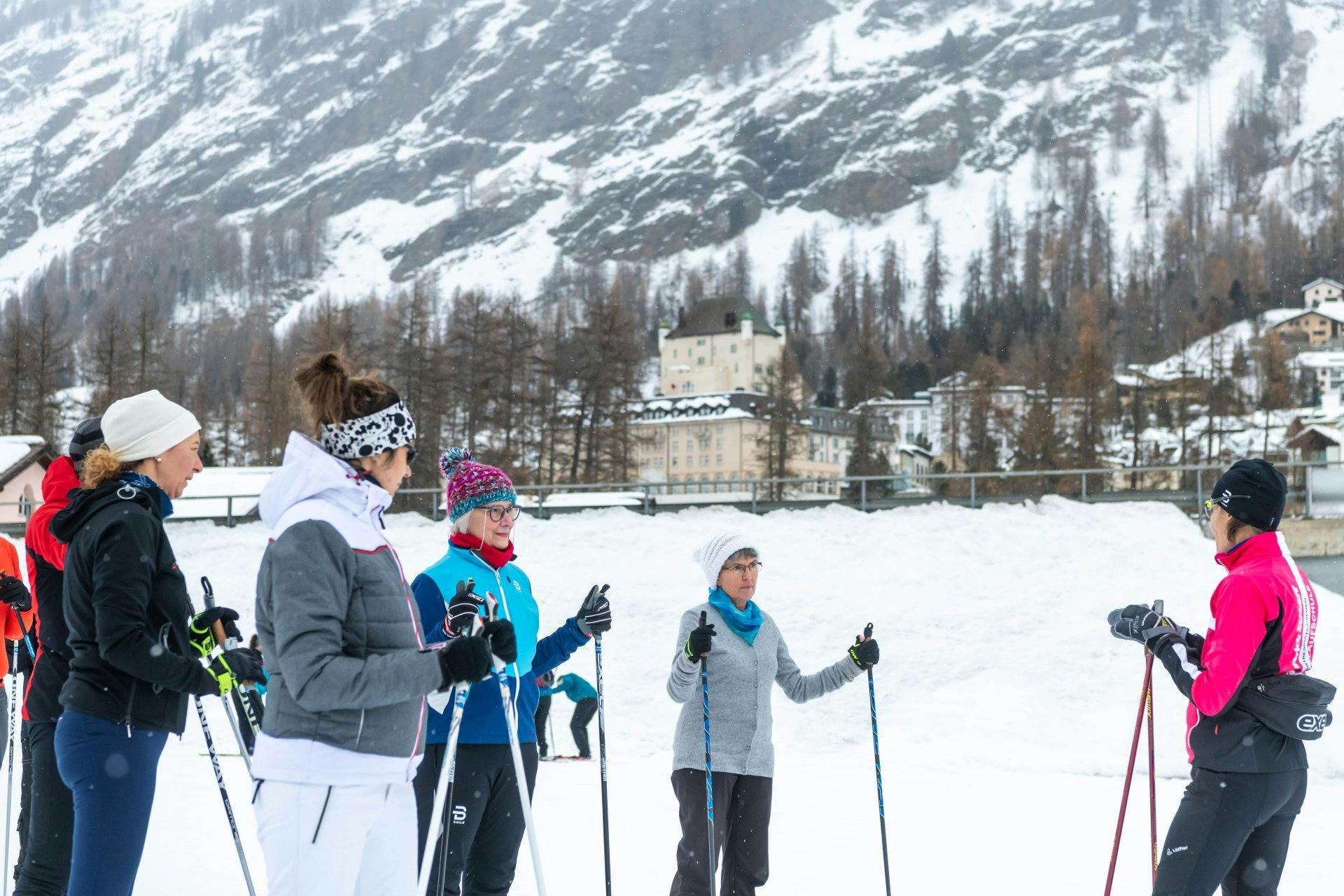 Das grösste Langlaufnetz der Schweiz bietet Schnee-Spass, Unterricht und viele Attraktionen an.