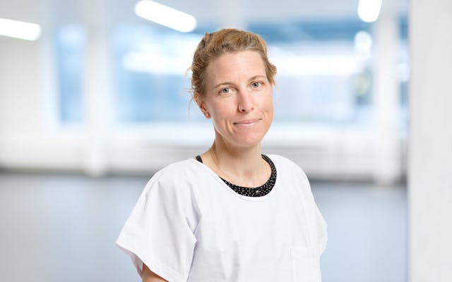 «Egal ob eine Patientenverfügung vorliegt oder nicht: Wir laden zuerst die nächsten Angehörigen zum Gespräch ein,» sagt Ärztin Sabine Camenisch vom Berner Inselspital.