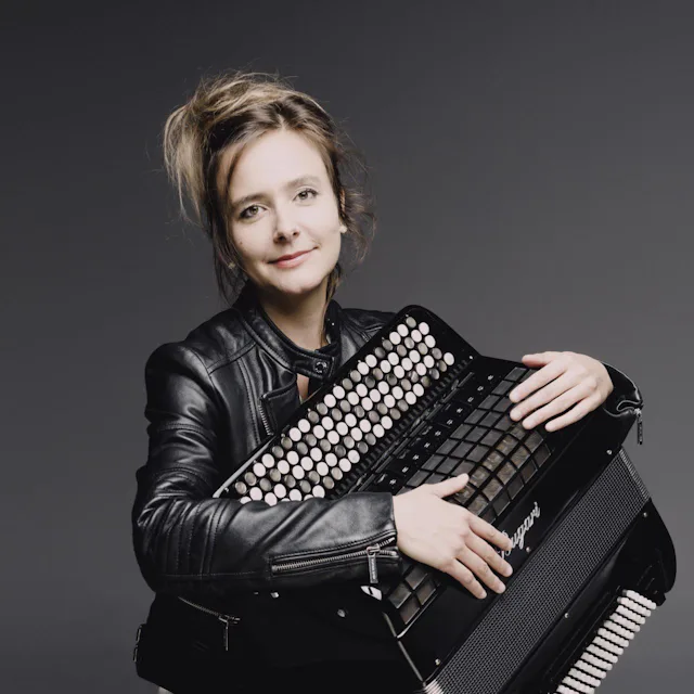 Am 26. November spielt die Akkordeon-Virtuosin Viviane Chassot in der höchstgelegenen Konzerthalle der Schweiz.