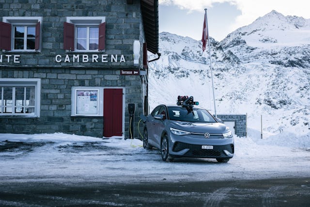 Elektroautos sind auch im Winter die richtige Wahl.